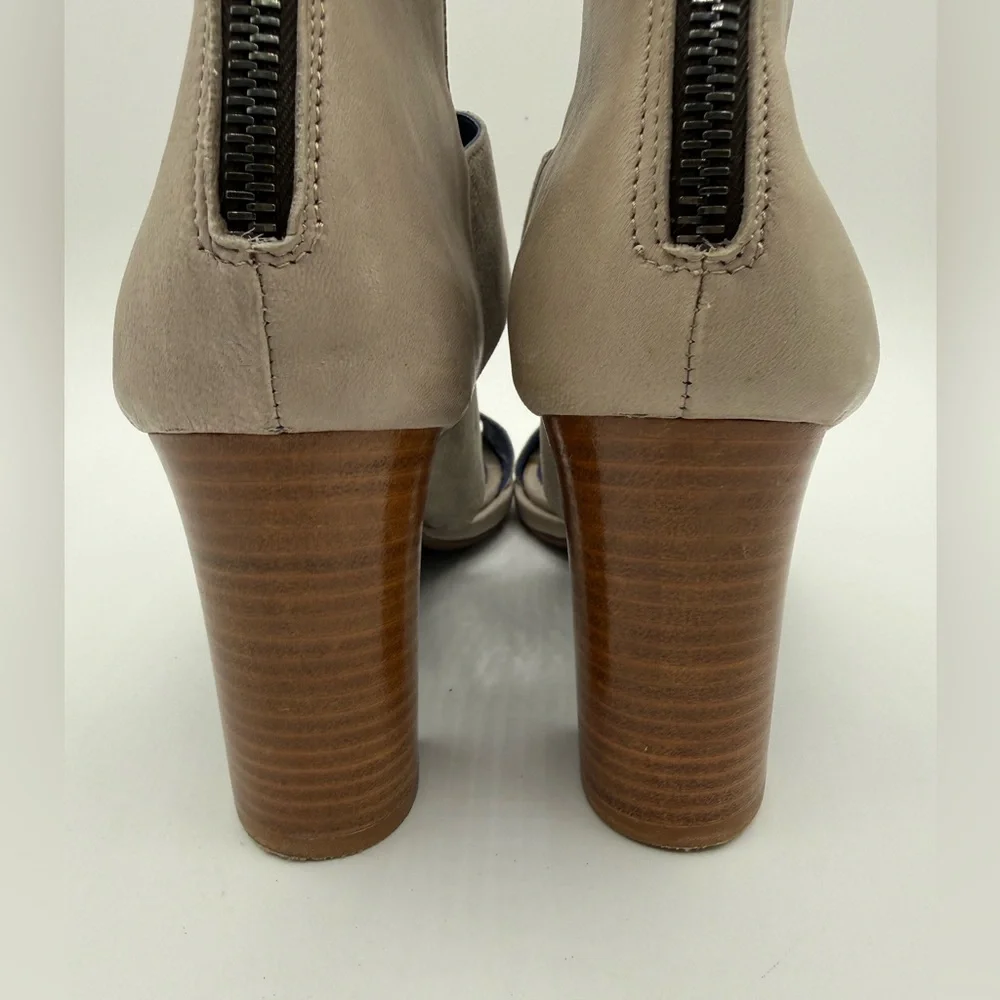 Valentina Rangoni Metallic Silver Strappy Chunky Sandals Stylish Block Heels - Picture 10 of 15